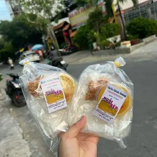 Hình ảnh Chấm muối béo hành phi bánh phơi sương