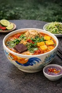 Hình ảnh Bún riêu cua đồng giò heo