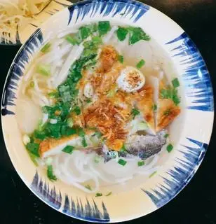 Hình ảnh Bánh canh chả cá ( sợi bún) 
