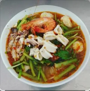 Hình ảnh bún thái hải sản 