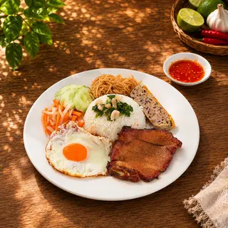 Hình ảnh Cơm sườn bì chả trứng