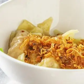 Hình ảnh Mì Sủi Cảo - Nước