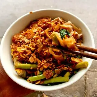 Hình ảnh Bánh đa cua trộn đầy đủ