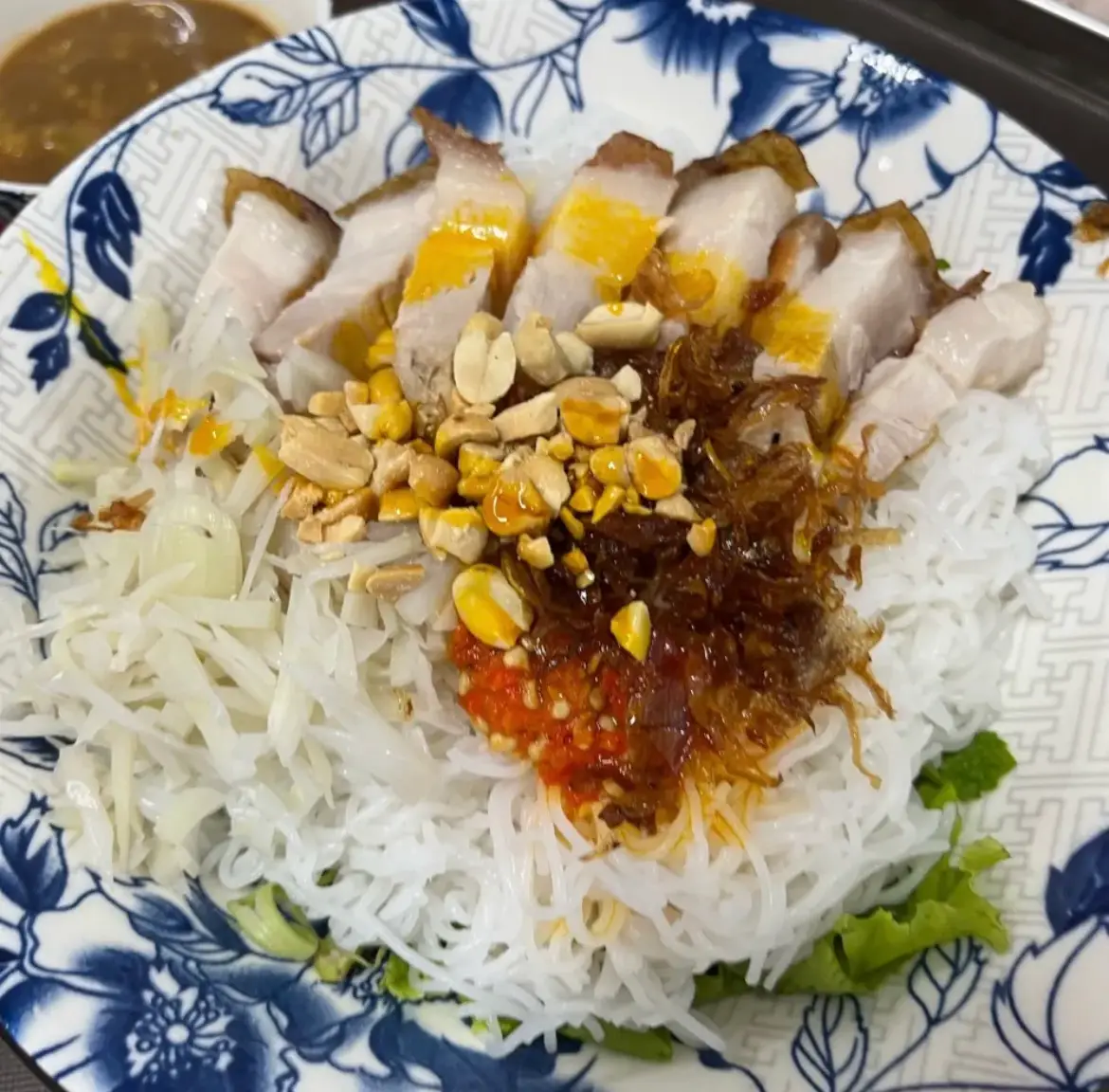 Hình ảnh Bún mắm nêm thịt heo quay