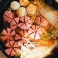 Hình ảnh Mì cay kim chi xúc xích