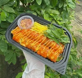 Hình ảnh Bánh tráng cuộn sốt me