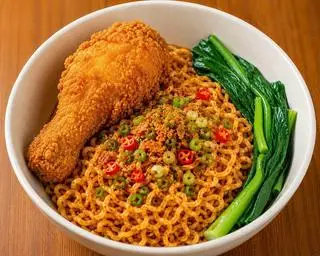 Hình ảnh Mì Trộn Indomie Đùi Gà