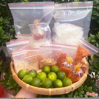 Hình ảnh Bánh Tráng phơi sương mở hành + Tắc+ Muối nhuyễn + Sate _ Tự Trộn 
