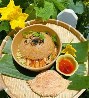 Hình ảnh Xôi ghẹ đặc biệt trứng muối