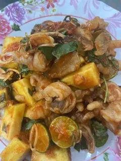 Hình ảnh chân gà mix  lớn 