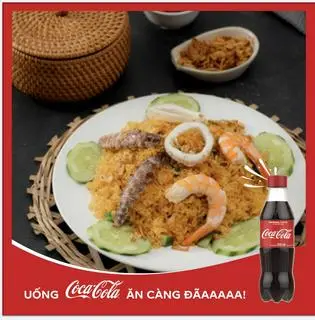 Hình ảnh cơm rang hải sản + coca