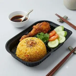Hình ảnh Cơm Gà Sốt Chua Ngọt 