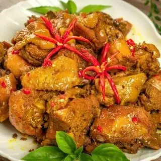 Hình ảnh Cơm gà kho sả ớt
