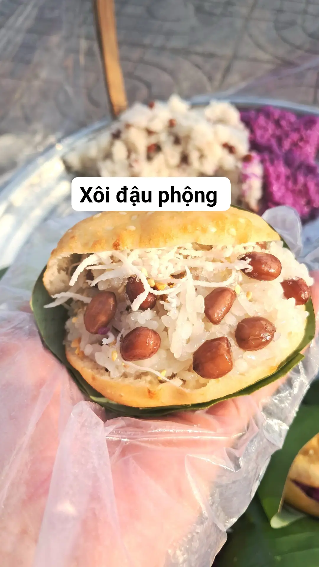 Hình ảnh Xôi đậu phộng kẹp bánh tiêu