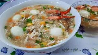 Hình ảnh súp cua càng cua 4 trứng 