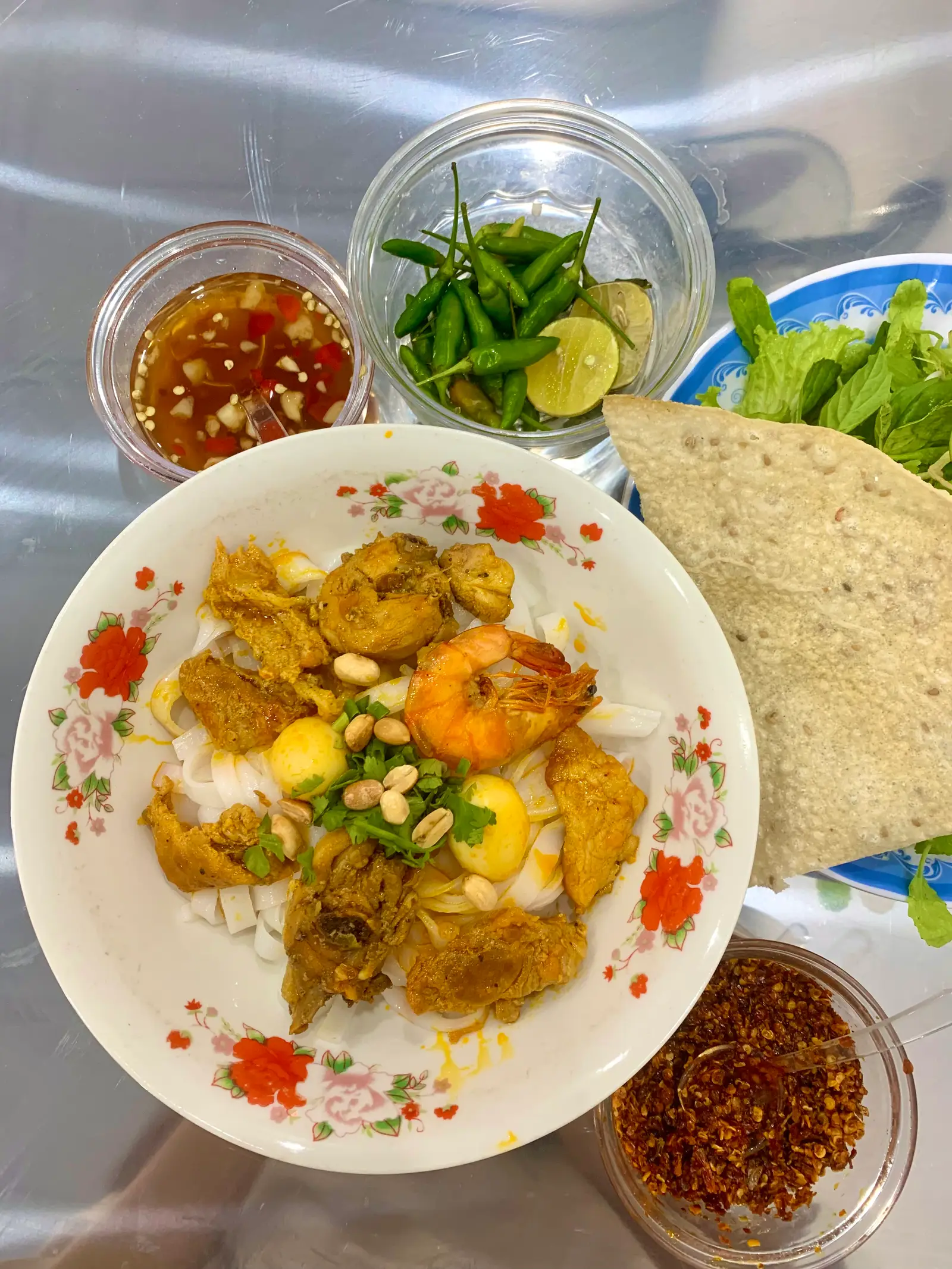 Hình ảnh Mì quảng đặc biệt