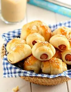 Hình ảnh bánh mì Xúc Xích phomai 38k