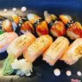 Hình ảnh Sushi cá hồi phomai lươn