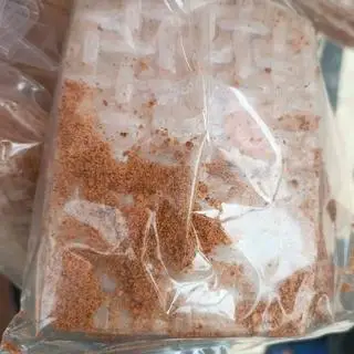 Hình ảnh Bánh tráng xìke vuông cay