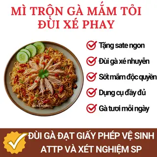 Hình ảnh Mì trộn đùi gà xé phay sốt mắm tỏi