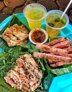 Hình ảnh Mẹt nem chua nướng: 2cá bò+trà chanh+trà quất+ nem thịt nướng+10 nem chua nướng