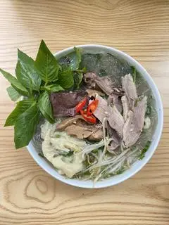 Hình ảnh Bún ngan mọc mề gan nước