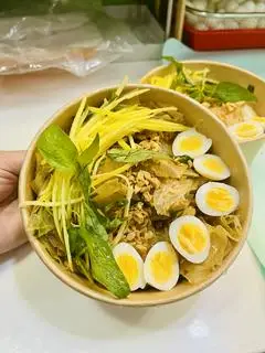 Hình ảnh Bánh tráng phơi sương trộn sate tỏi