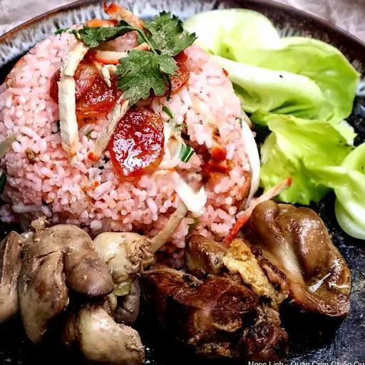 Hình ảnh Cơm chiên dương châu lòng gà