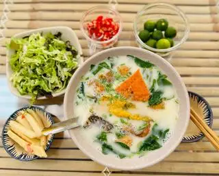 Hình ảnh Bánh đa cá sữa tô trẻ em