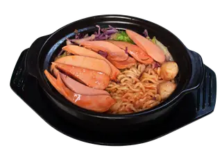 Hình ảnh Mì Cay Xúc Xích Siêu Ngon