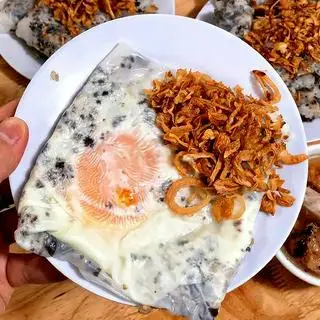 Hình ảnh Bánh cuốn trứng chín