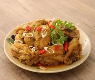 Hình ảnh Cơm Gà Kho Sả Ớt