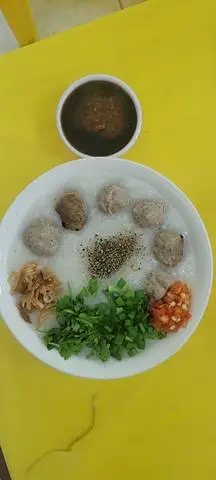 Hình ảnh cháo bò viên hột gà quẩy  nhỏ 