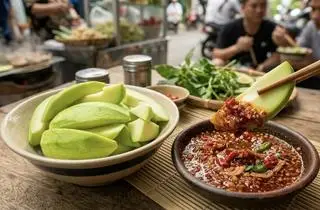 Hình ảnh Xoài Xanh Sốt Muối Cay Thần Thánh