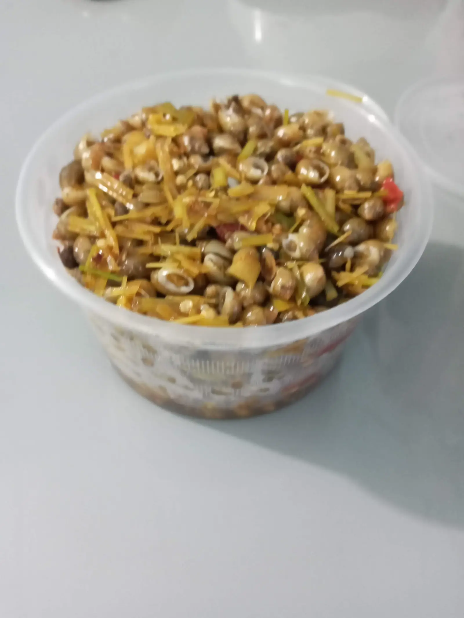 Hình ảnh ốc gạo vàng  miền trung xào sả ơt phần 300gam