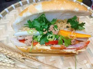 Hình ảnh Bánh mì thịt