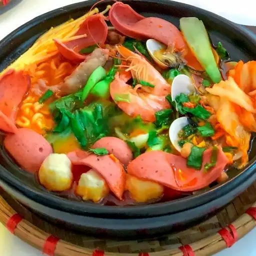 Hình ảnh Mỳ cay thập cẩm