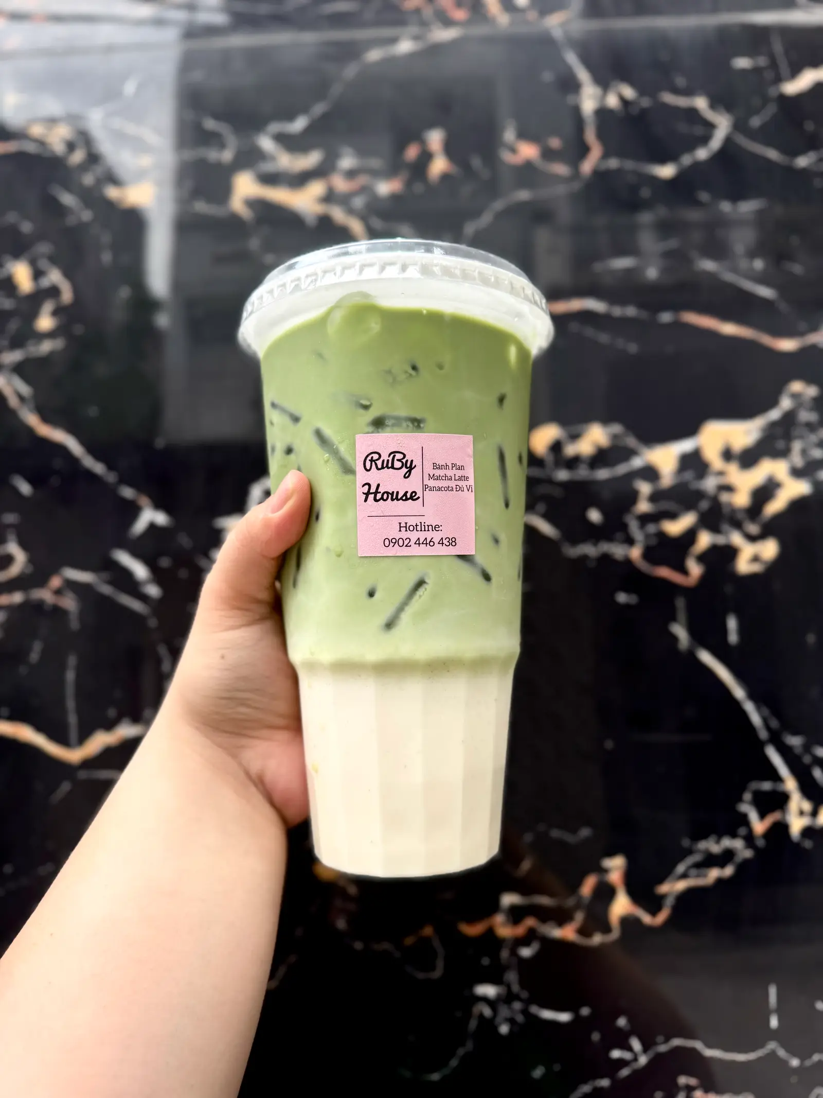 Hình ảnh Ly 1 lít 3 siêu to kèm trân châu 3Q đen-trắng