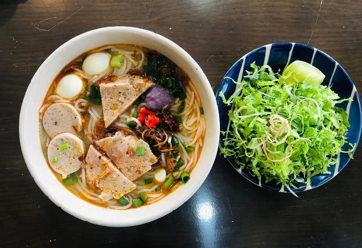Hình ảnh Mì riêu bò tái