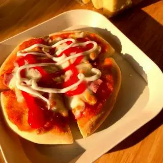 Hình ảnh Pizza mini tôm  - size 12cm