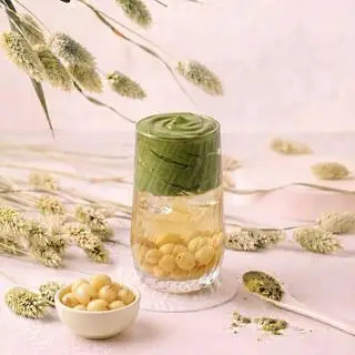 Hình ảnh Matcha Latte Sen Vàng