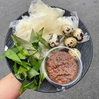 Hình ảnh Bánh tráng chấm muối tắc