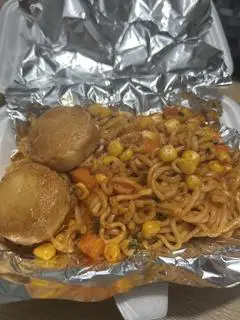 Hình ảnh Mì trộn Indomie đậu hủ phô mai