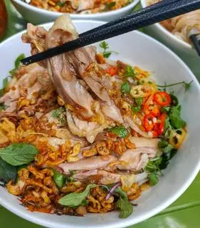 Hình ảnh Phở gà trộn