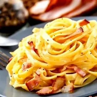 Hình ảnh Homemade - tagliatelle carbonara