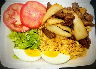 Hình ảnh Mỳ trộn bò xào cay