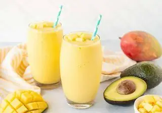 Hình ảnh Sinh tố bơ xoài