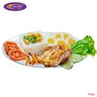 Hình ảnh Cơm tấm sườn non trứng cút