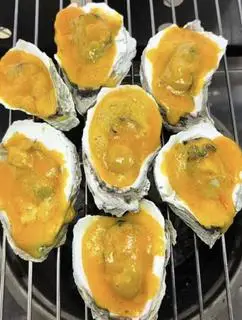 Hình ảnh hàu sốt trứng muối 