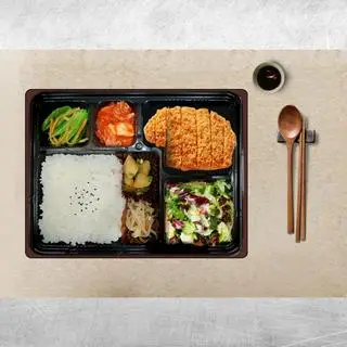 Hình ảnh Cơm hộp thịt heo chiên xù(donkatsu)